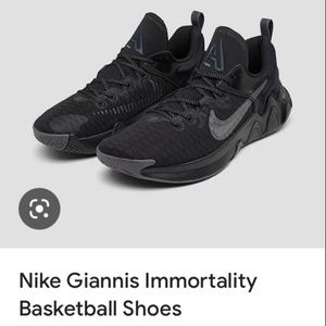 Nike Giannis Immortality Basketball Shoes NWT Black 8.5 Men's , 10 Women's